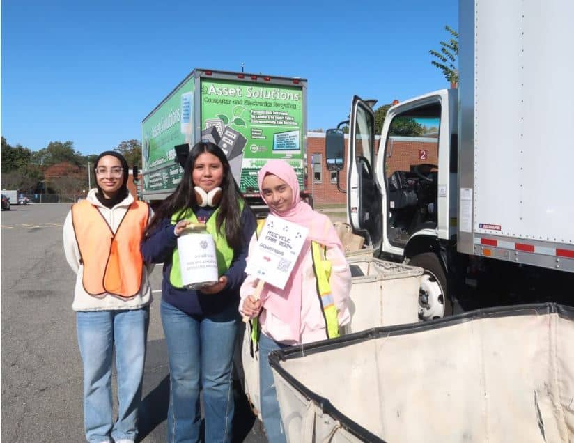 Justice High School Holds a Recycling Fair